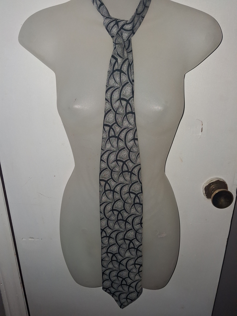 Giorgio Armani Cravette Navy and Silver Geometric Silk Tie